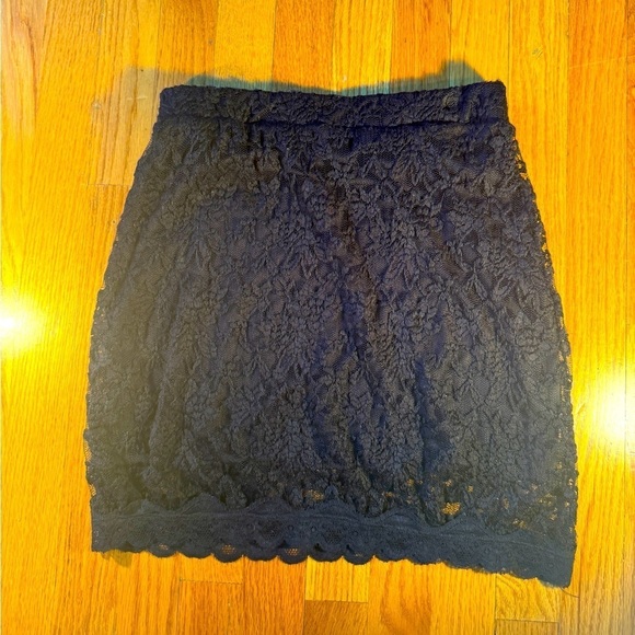 Kimchi Blue Mini Lace Skirt | So Lovely and Gorgeous! 🤩​ - Picture 9 of 11